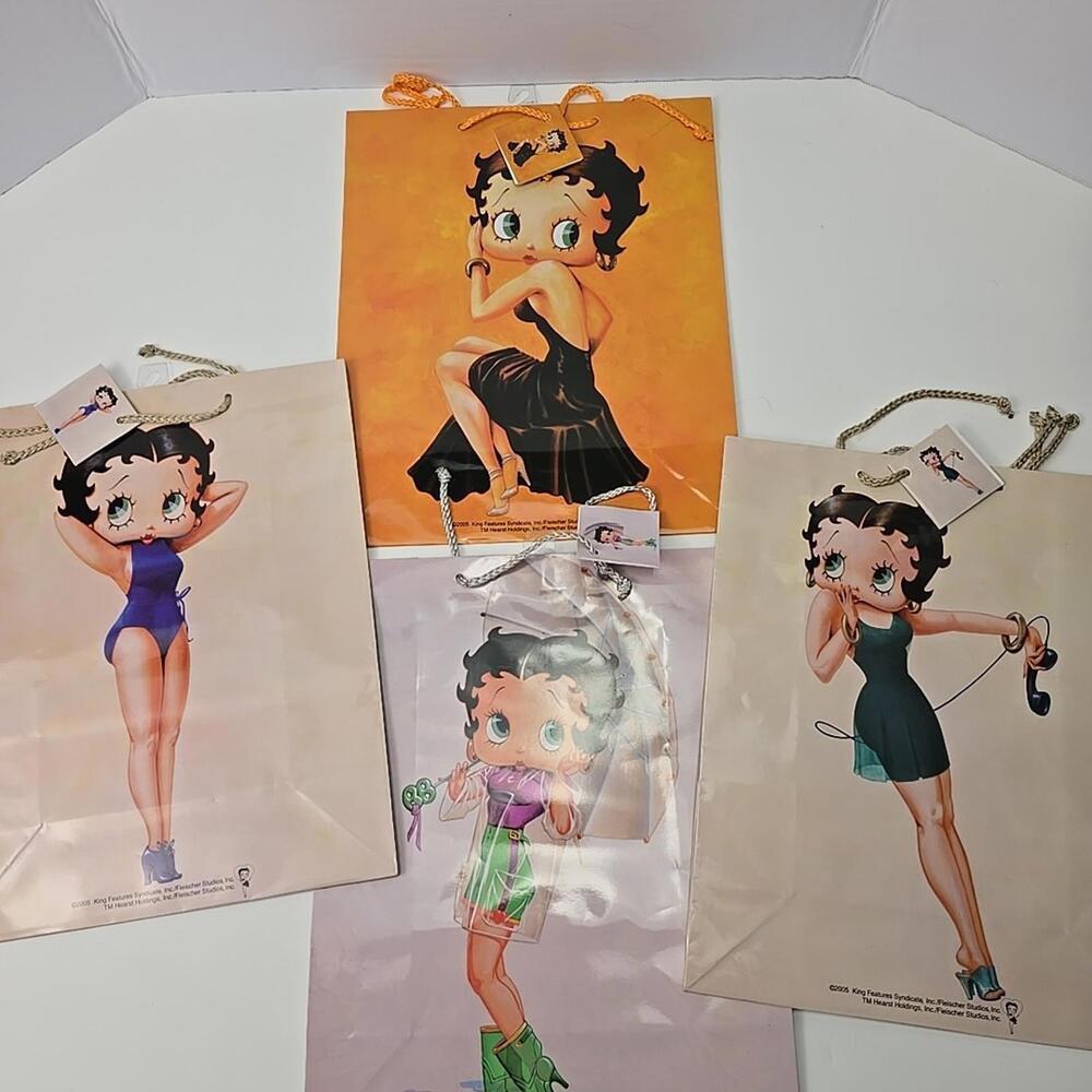 Vintage Voila Lot Of 4 Betty Boop Gift Bags New 2005